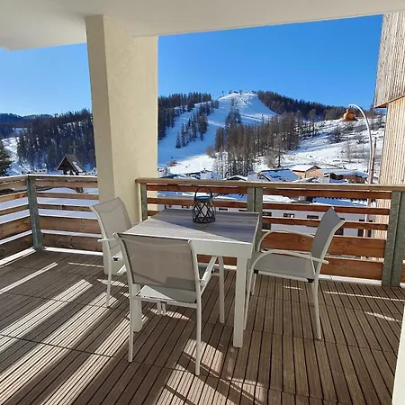 T3 Standing Centre Station Apartment Valberg